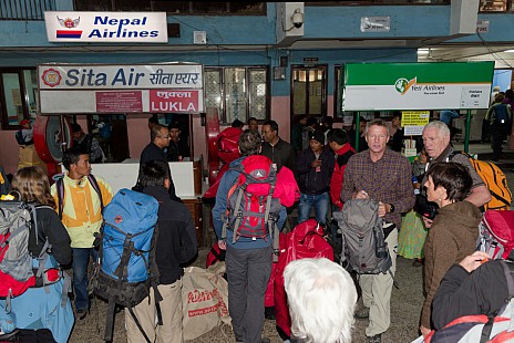 Beim Einchecken in Kathmandu